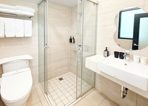 Standard Loft, 2 Queen Beds, City View | Bathroom | Shower, free toiletries, hair dryer, slippers - INNK Hotel (Taichung)