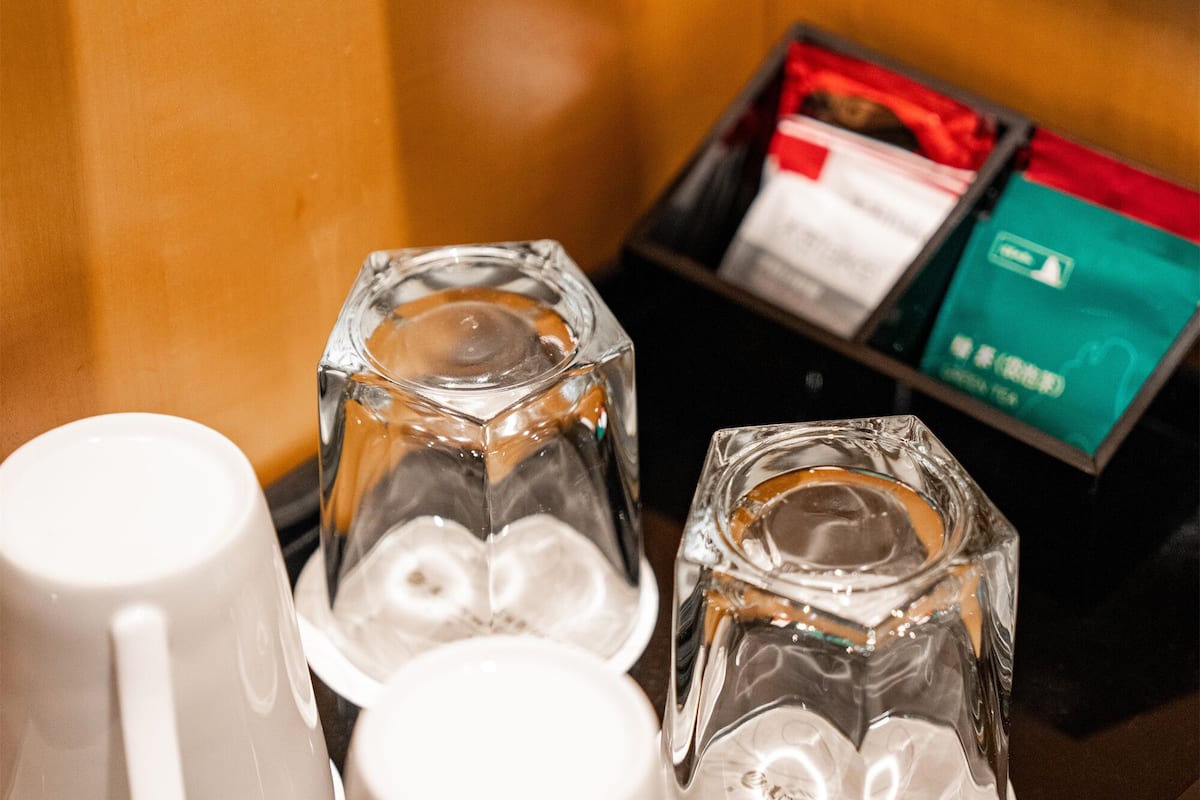 business double room | minibar, in-room safe, desk, laptop workspace