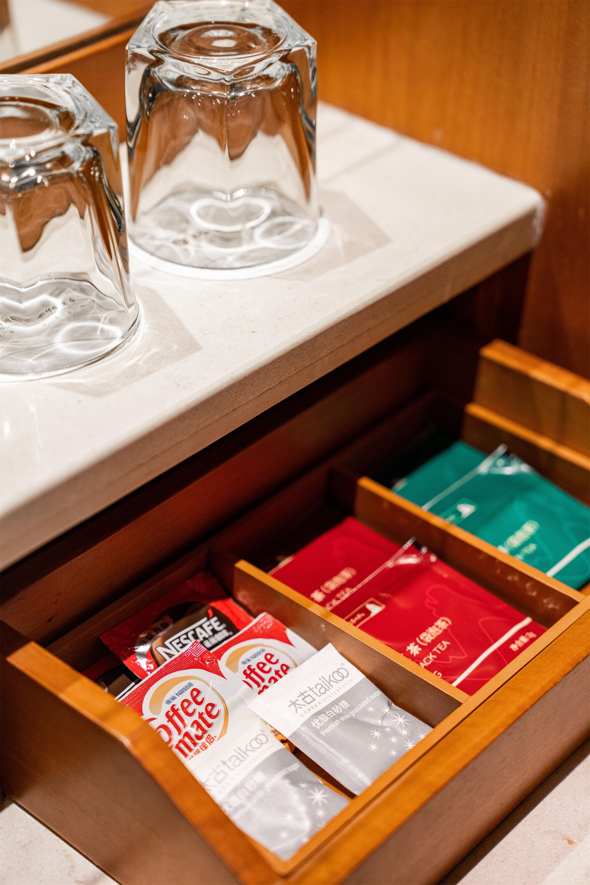 premier twin  room | minibar, in-room safe, desk, laptop workspace