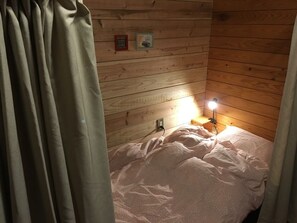 Shared Dormitory, Women only - Guest House Coco Garage - Hostel (Kirishima)