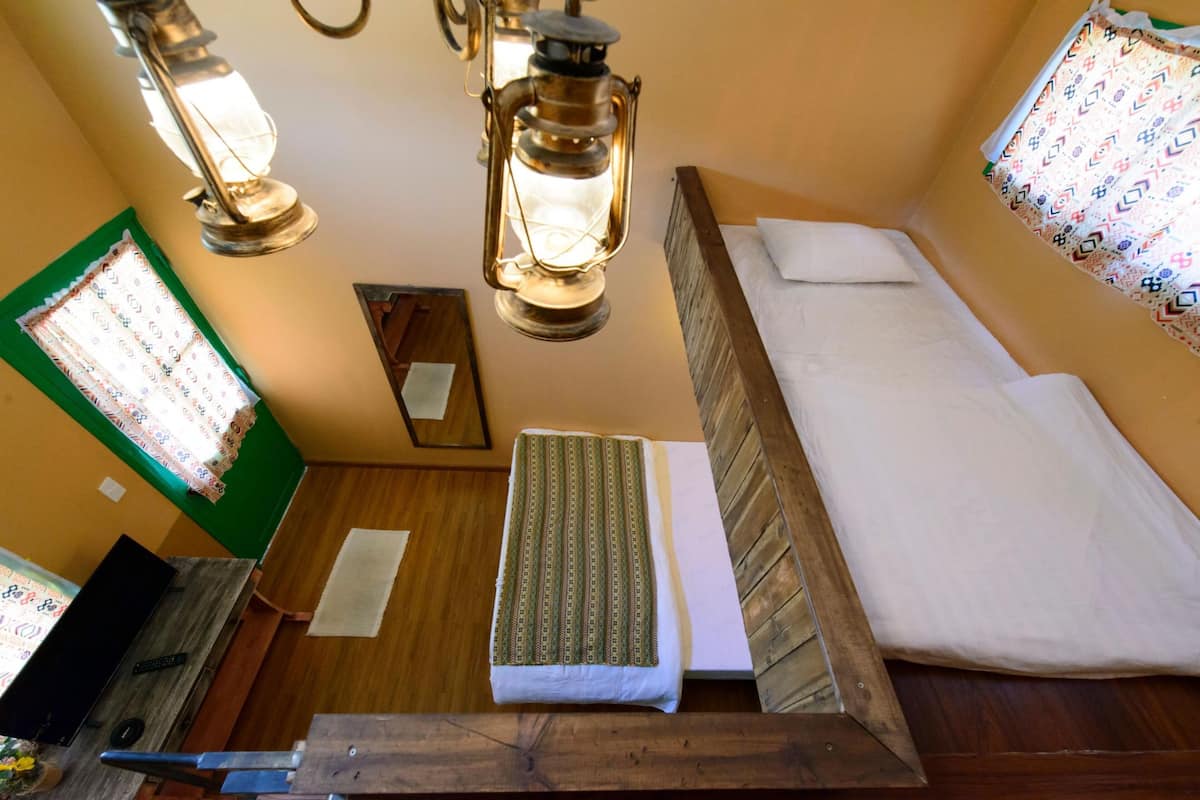 Superior Bungalow | Desk, WiFi (free), individually decorated, individually furnished