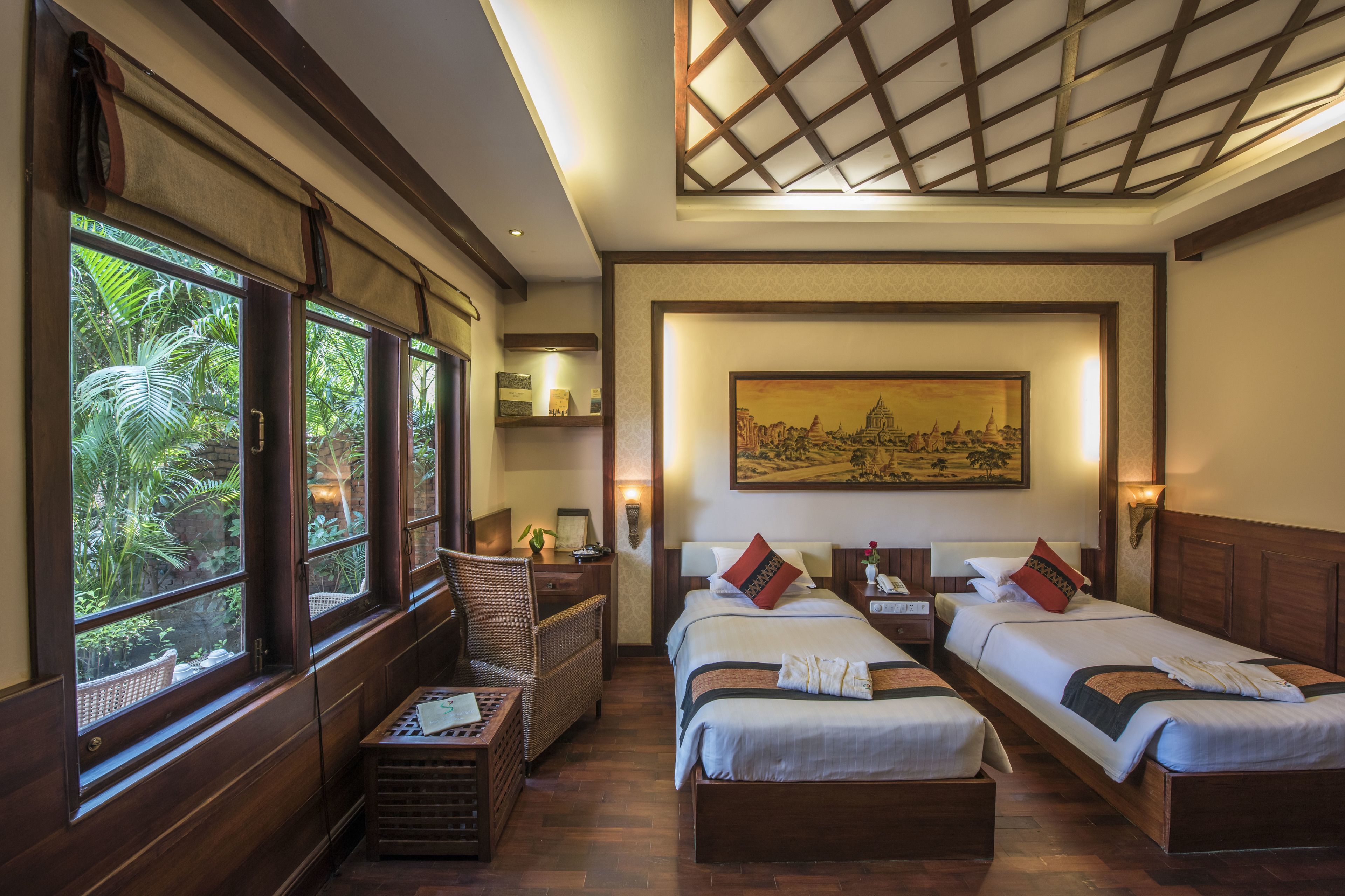 bagan villa | minibar, in-room safe, desk, blackout curtains