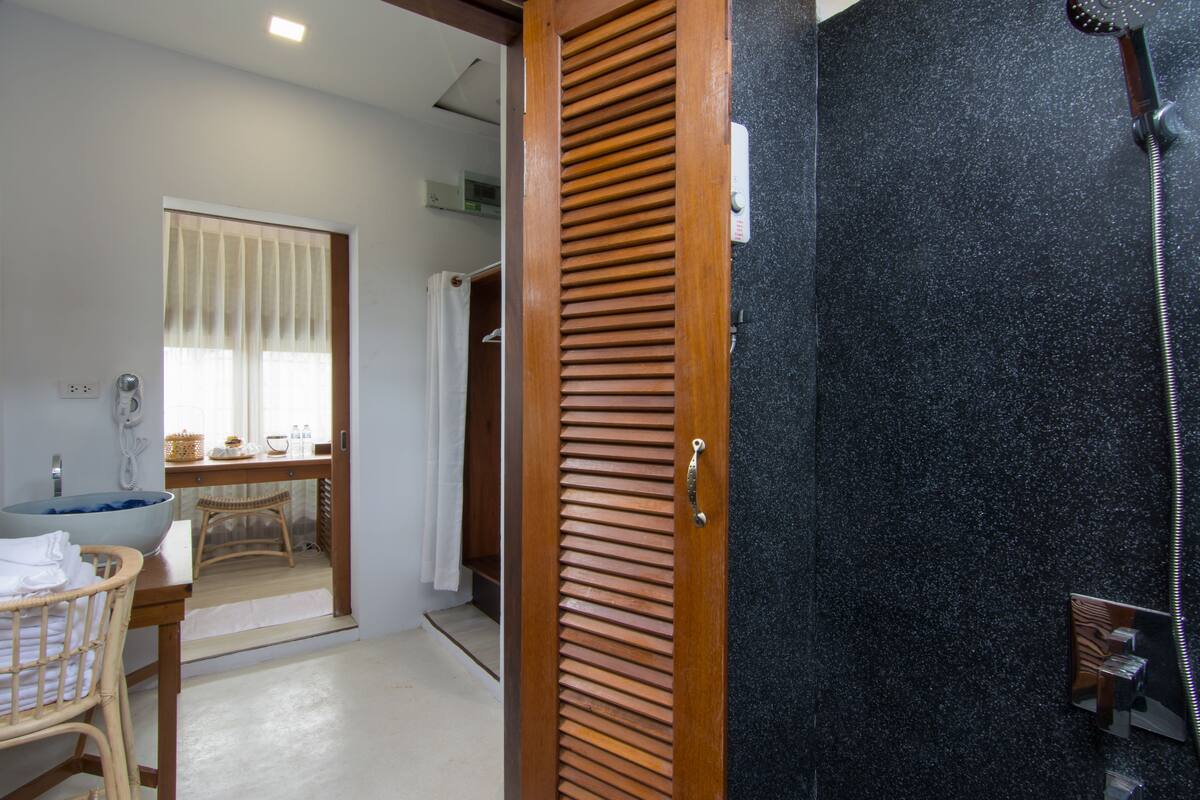 deluxe pool villa | minibar, in-room safe, free wifi