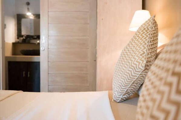 Room amenity - Cahaya Home (Gili Air)