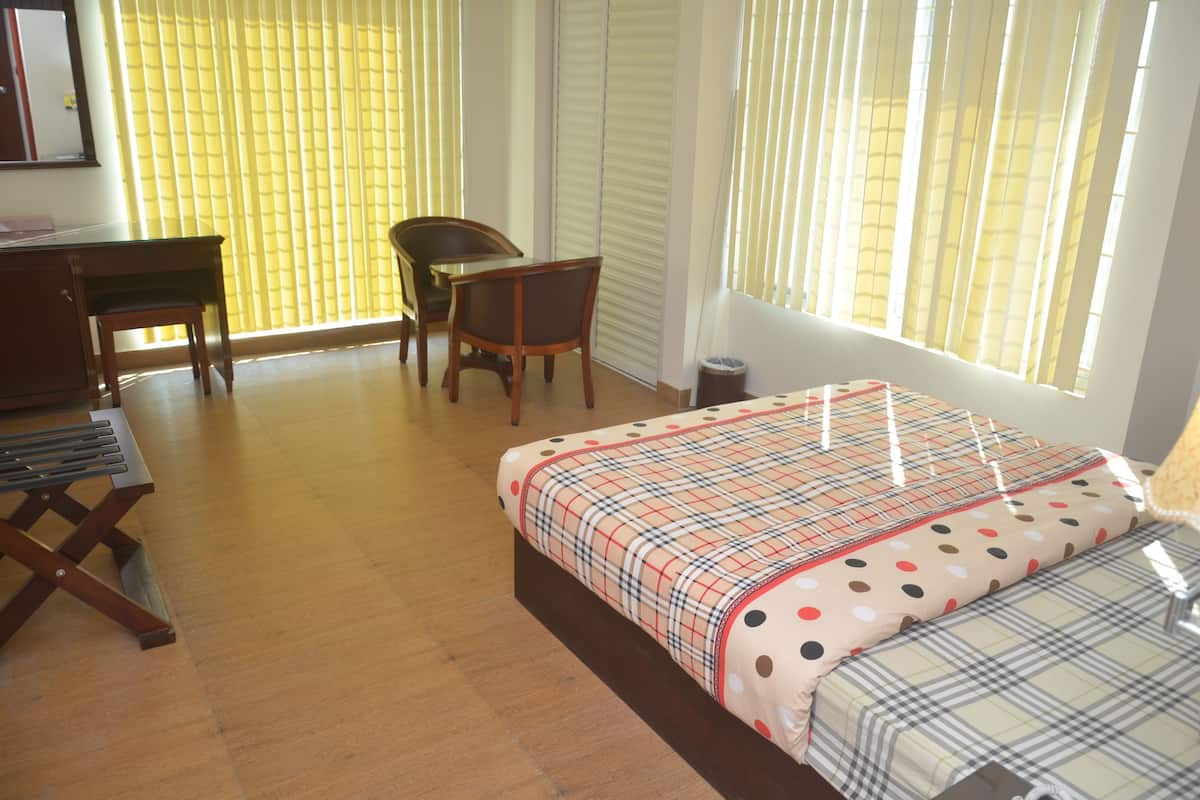 In-room safe, desk, free WiFi, bed sheets