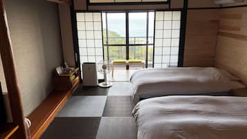 Chambre Tradition, vue océan (Japanese Style 10 Tatami-mats) | Couette en duvet d'oie, coffres-forts dans les chambres, Wi-Fi gratuit