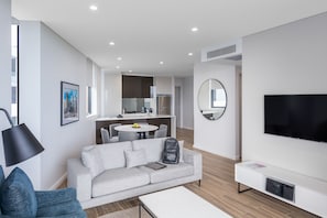 3 Bedroom Suite | Living area | 60-inch flat-screen TV with digital channels, TV - Meriton Suites Sydney Airport (Mascot)