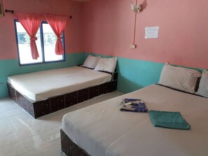 Economy Twin Bed with Fan Room | Free WiFi, bed sheets - Kanjana Resort (Surat Thani)