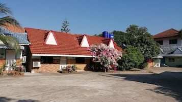 Fachada da propriedade