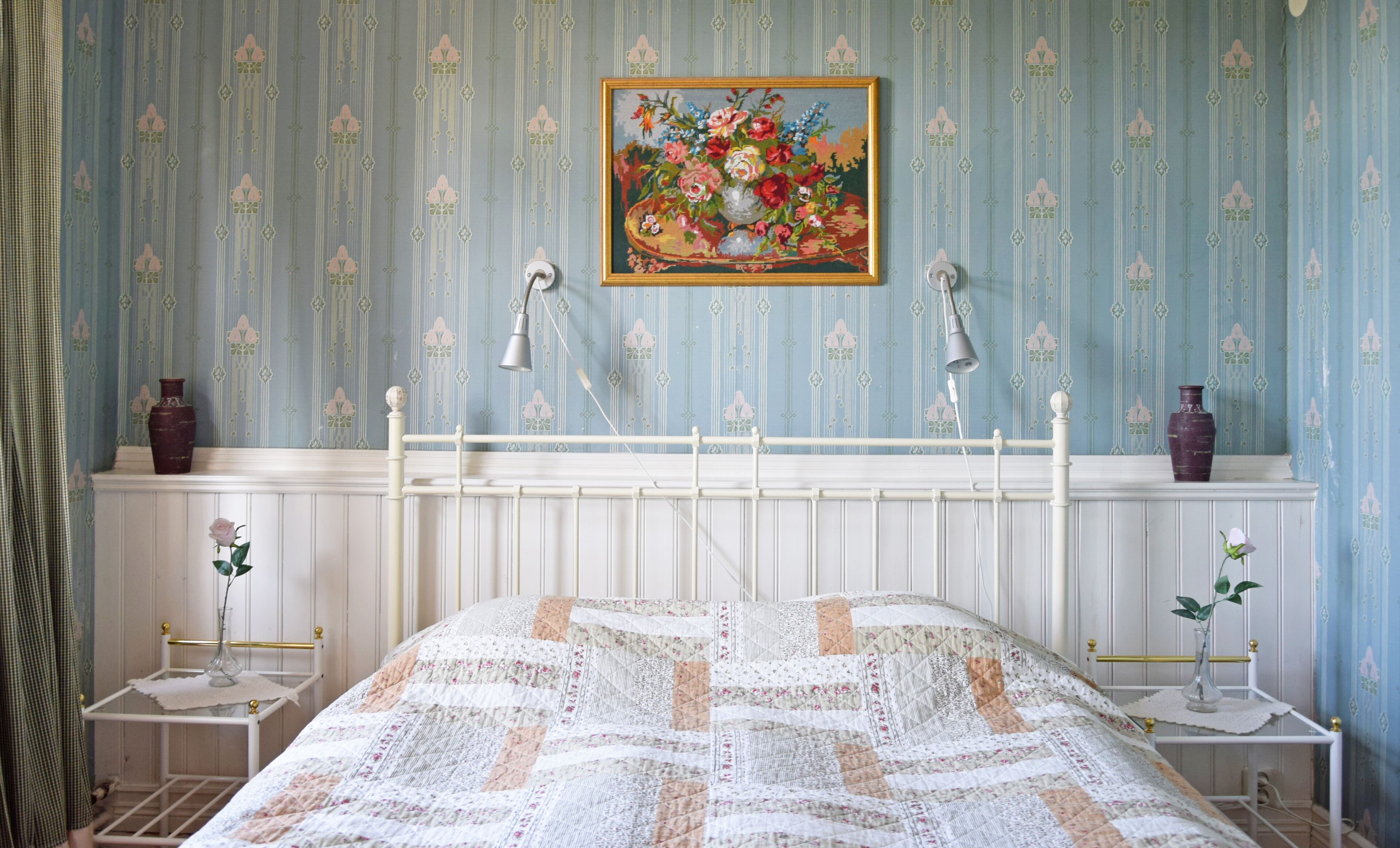 double room | individually decorated, individually furnished, desk, blackout curtains