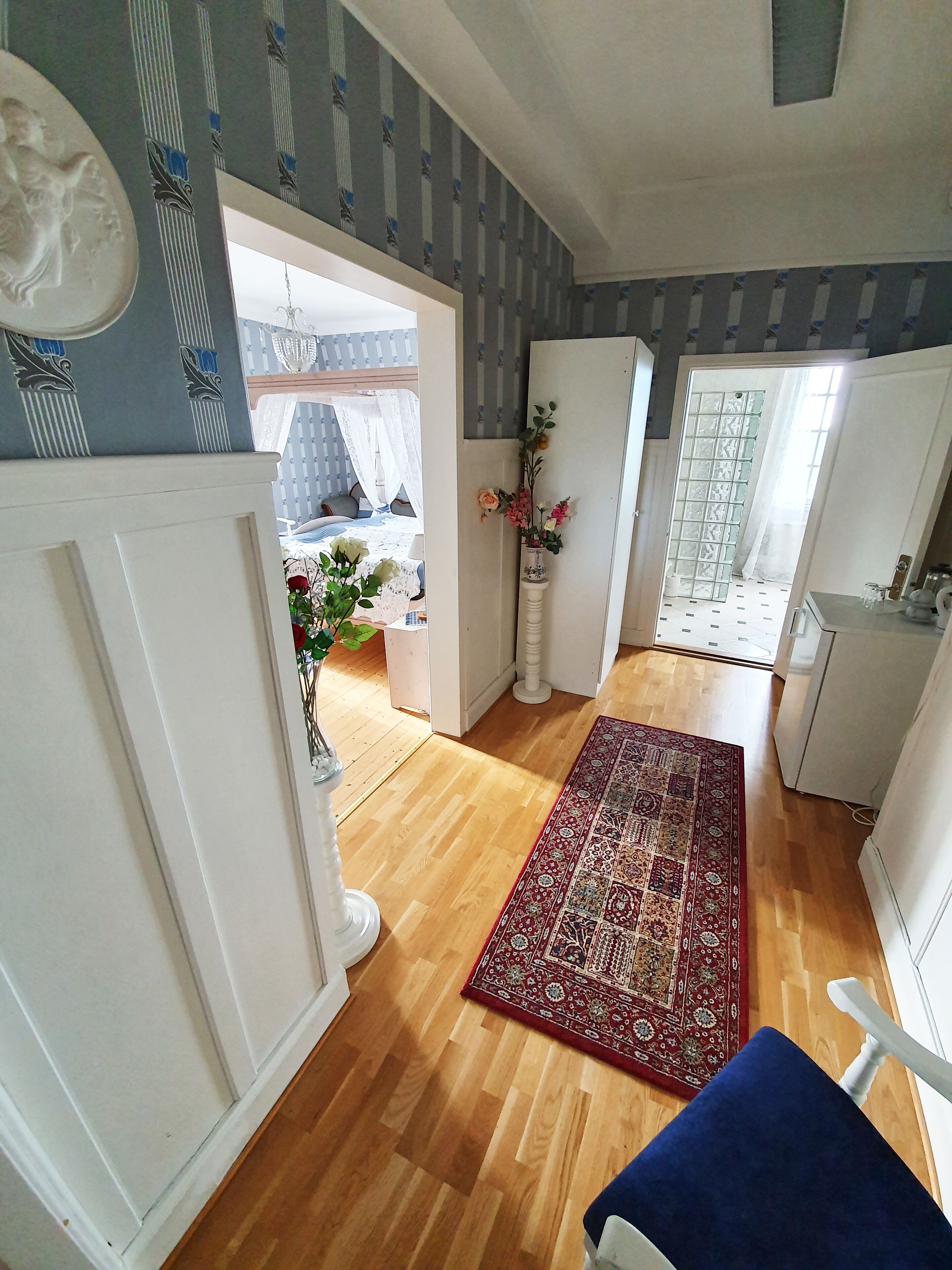 double room | individually decorated, individually furnished, desk, blackout curtains