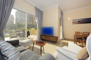 LED TV - Piks Key- Al Hamra Village (Ras Al Khaimah)