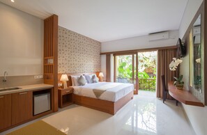 Premium bedding, minibar, in-room safe, desk - Grand Sehati & Spa Ubud (Ubud)