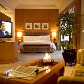 Superior King Room | Minibar, in-room safe, desk, blackout drapes - PARKVIEW DINGSHAN HOTEL (Nanjing)