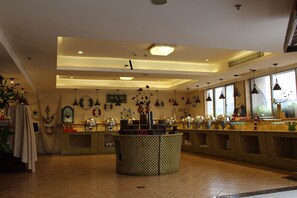 Daily buffet breakfast for a fee - Xiamen Hooray Hotel (Xiamen)