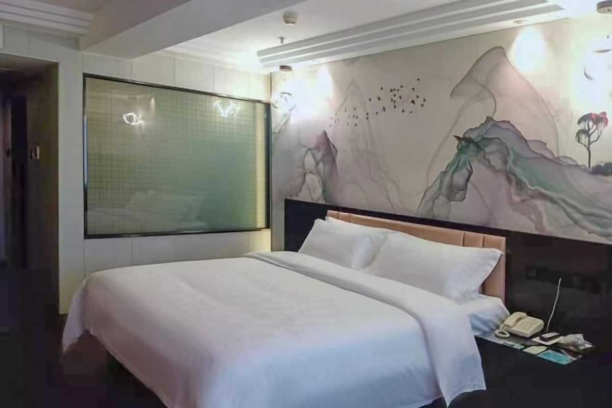 In-room safe, desk, blackout curtains, rollaway beds