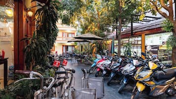 Vista frontal de la propiedad