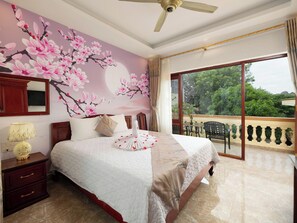 华丽双人房, 花园景观 (Panoramic View) | 埃及棉床单、高档床上用品、记忆海绵床垫、迷你吧