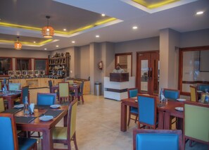 Breakfast, lunch, dinner served; international cuisine  - The Kargil (Kargil)