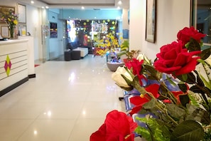 Lobby lounge - Rainbow Hotel Da Nang (Da Nang)