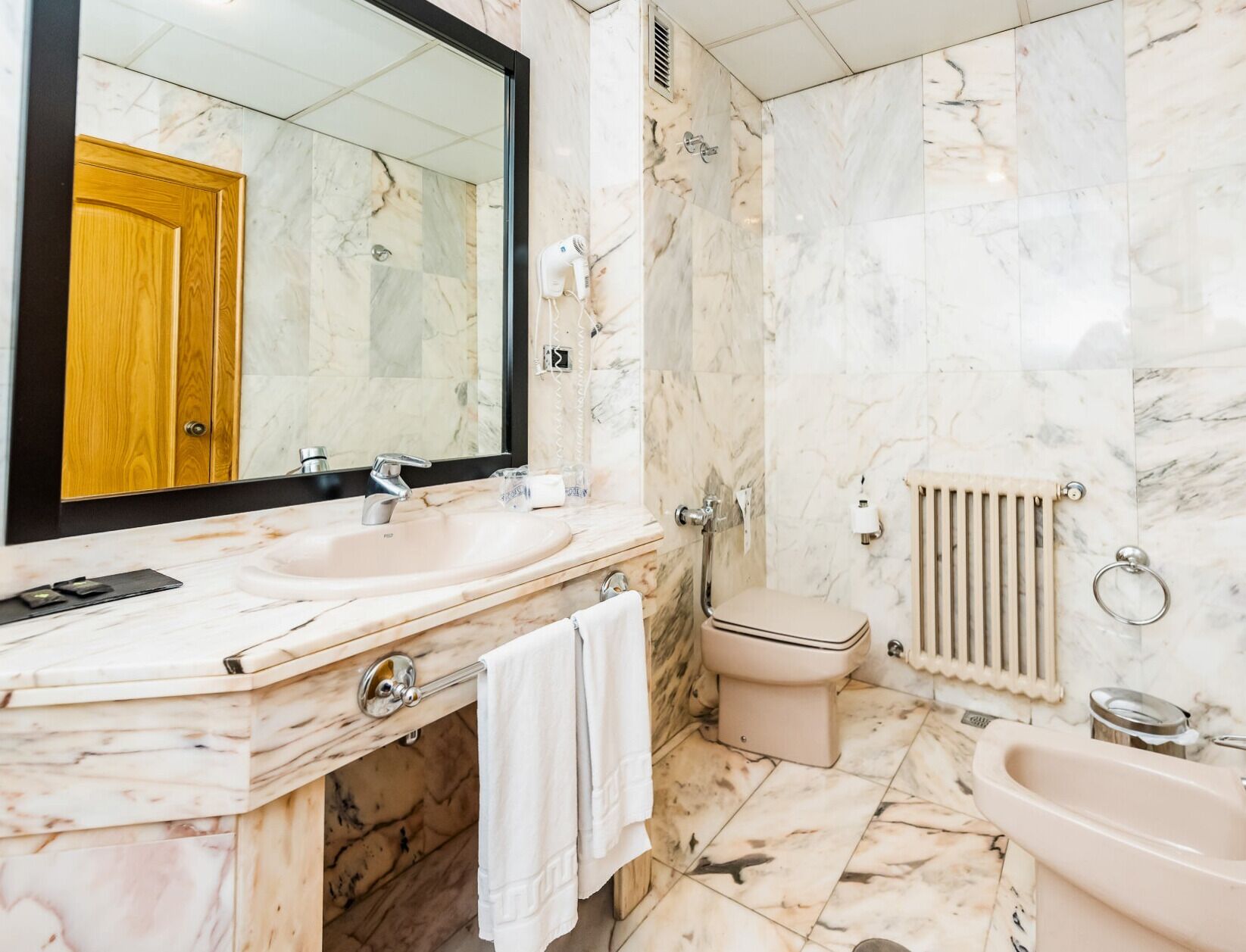 double or twin room | bathroom | shower, free toiletries, hair dryer, towels