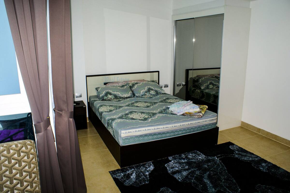 In-room safe, free WiFi
