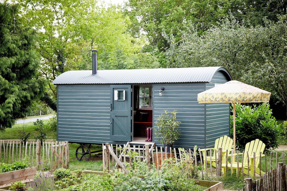 Cabin | Exterior