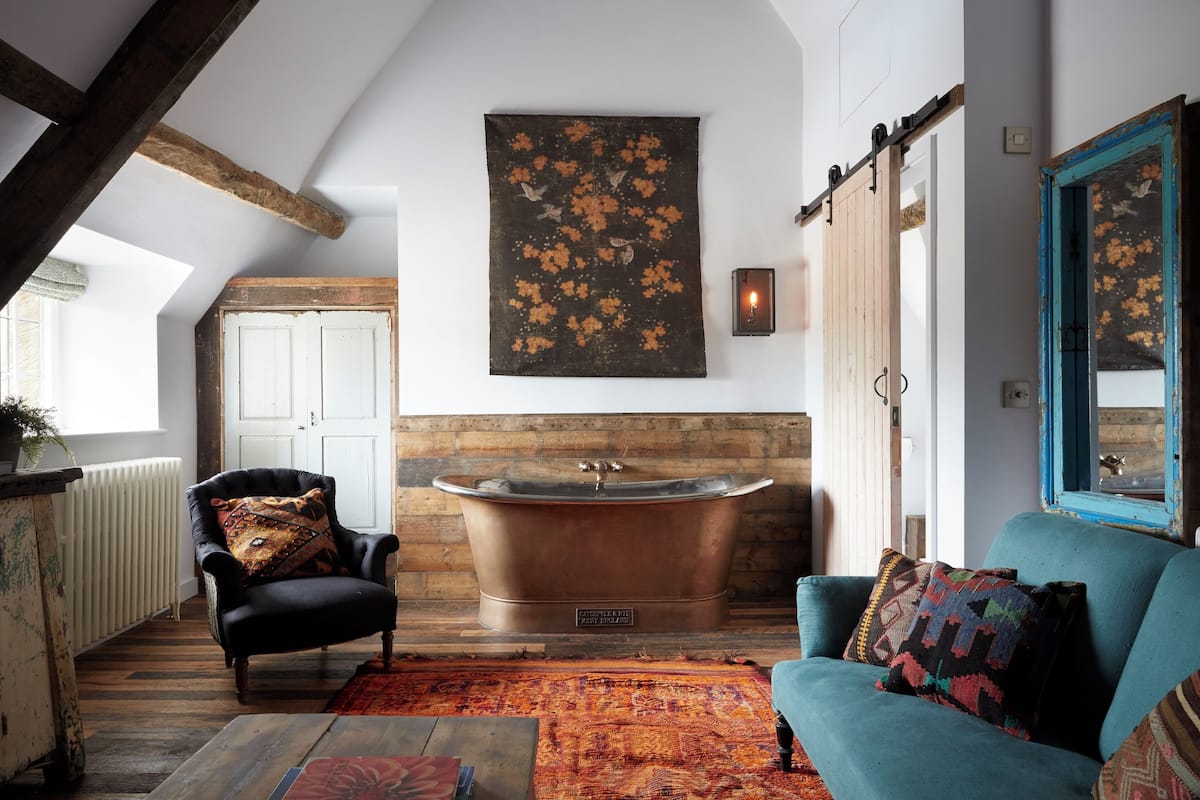 Suite | Living area