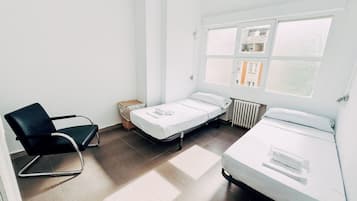 Twin Room | Free WiFi, bed sheets