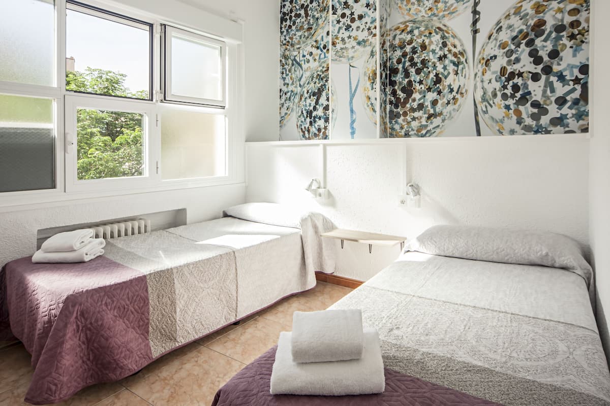 Zweibettzimmer | Kostenloses WLAN, Bettwäsche