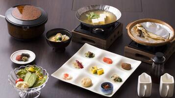 Daily full breakfast for a fee