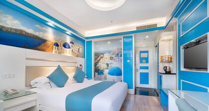 Yiwu Baide Theme Hotel