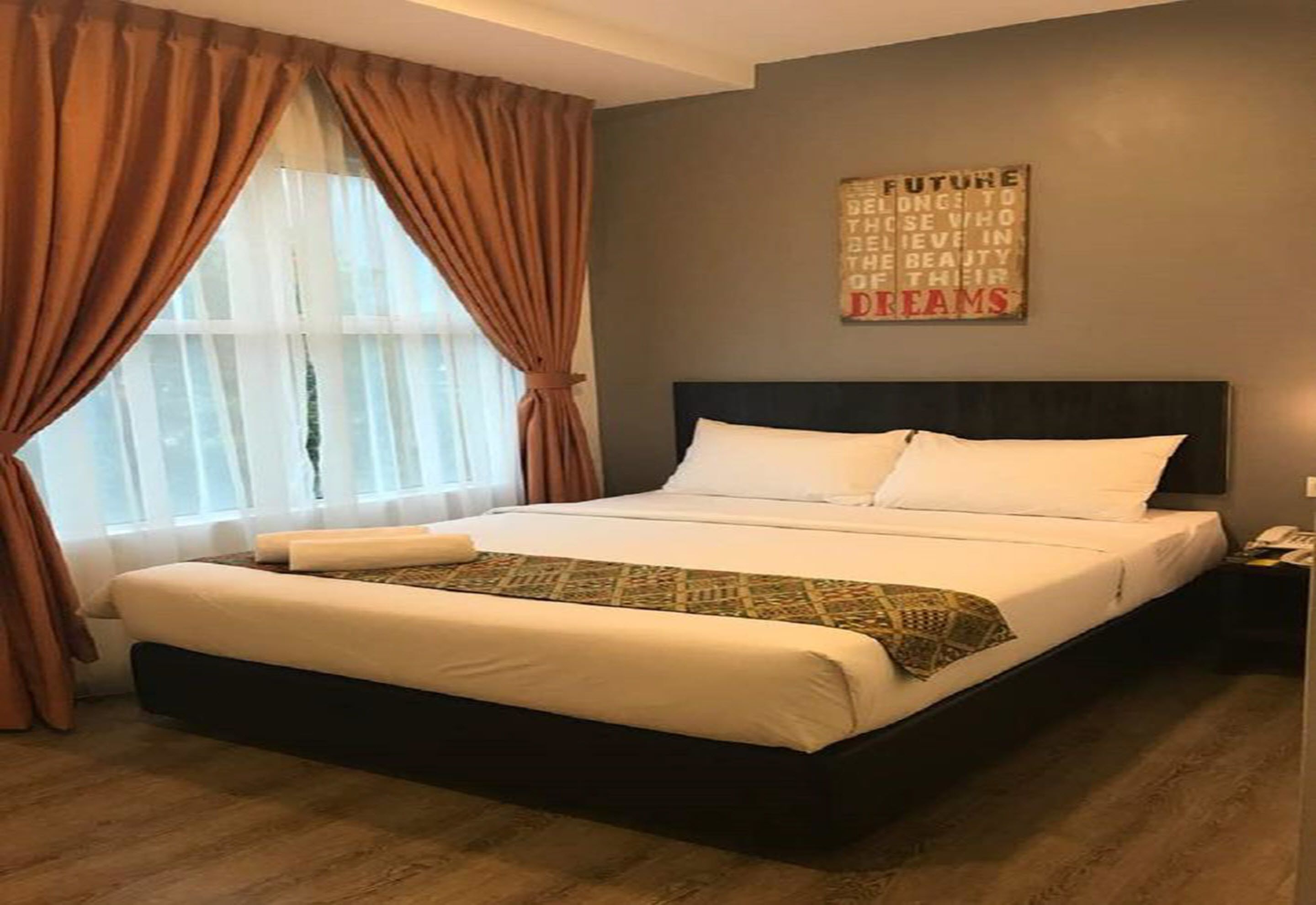 superior room, 1 queen bed | iron/ironing board, free wifi, bed sheets, wheelchair access