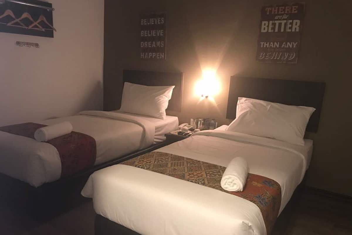 superior twin room | iron/ironing board, free wifi, bed sheets, wheelchair access