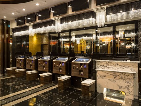 APA Hotel Resort Nishishinjuku Gochome Eki Tower - Image 13