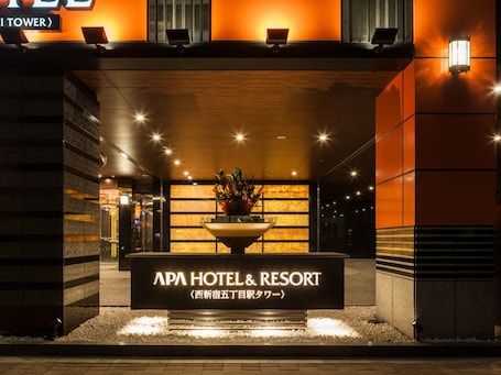 Front of property. APA Hotel & Resort Nishishinjuku Gochome Ekimae Tower