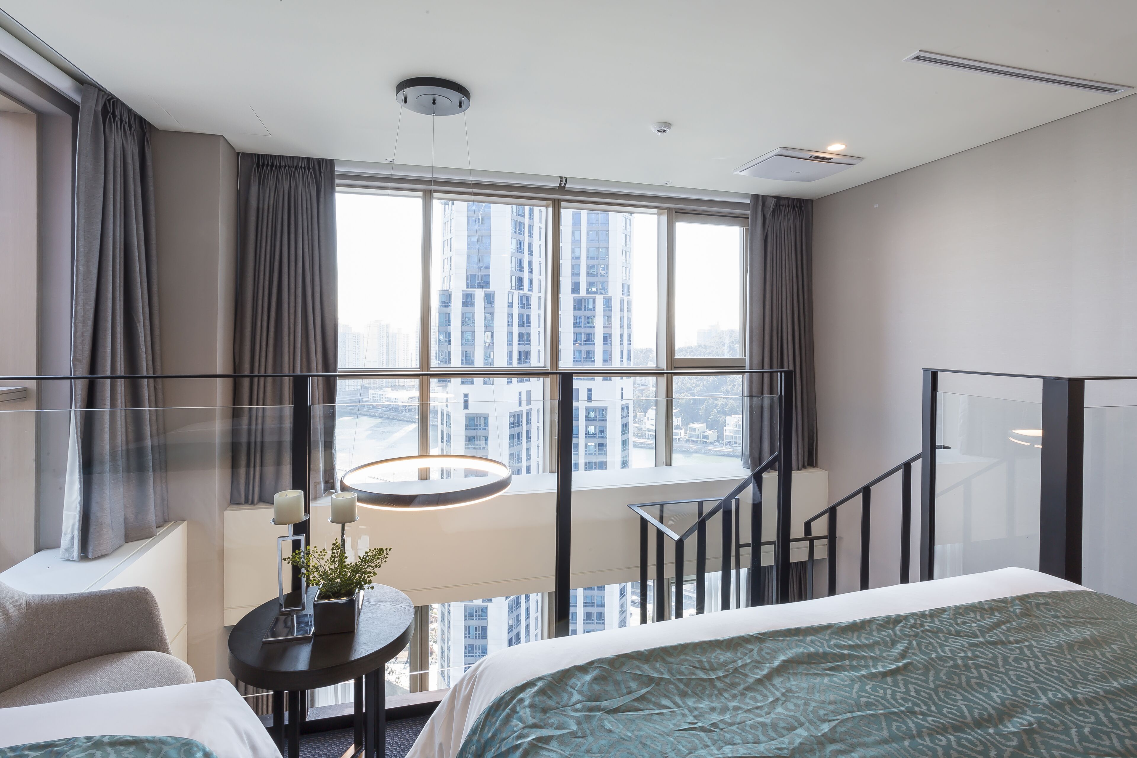 duplex suite | in-room safe, desk, blackout curtains, soundproofing