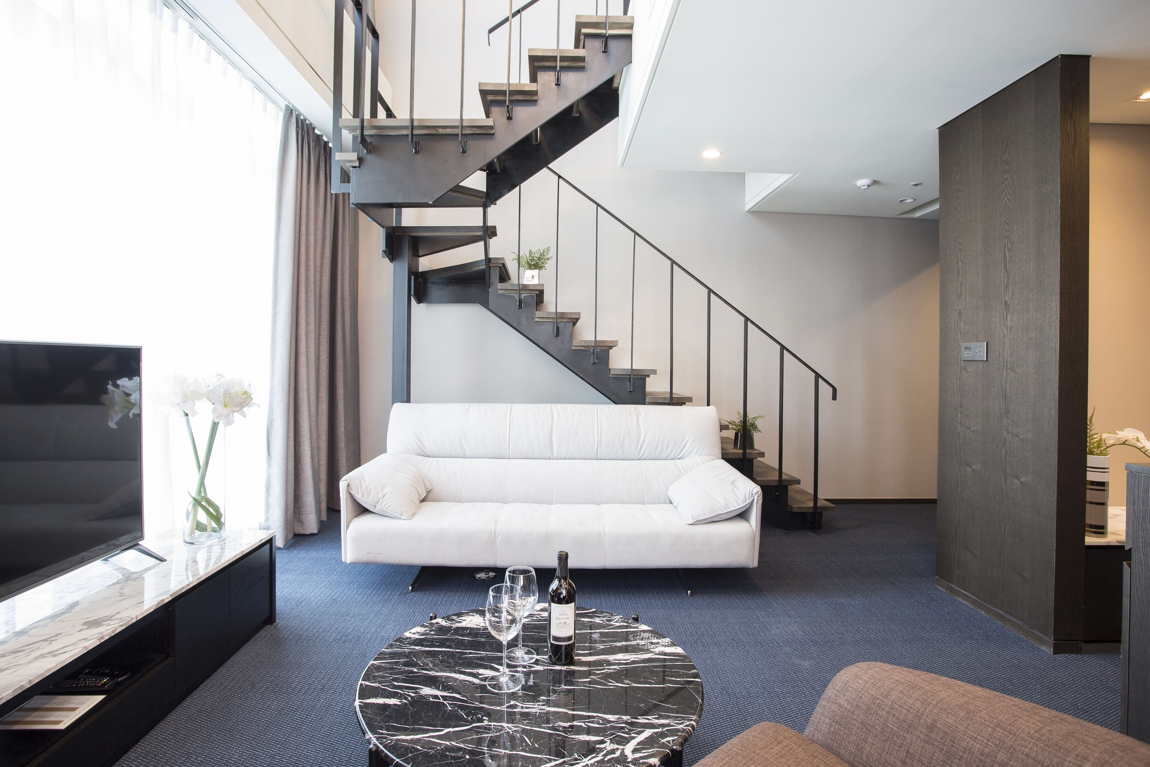 duplex suite | in-room safe, desk, blackout curtains, soundproofing