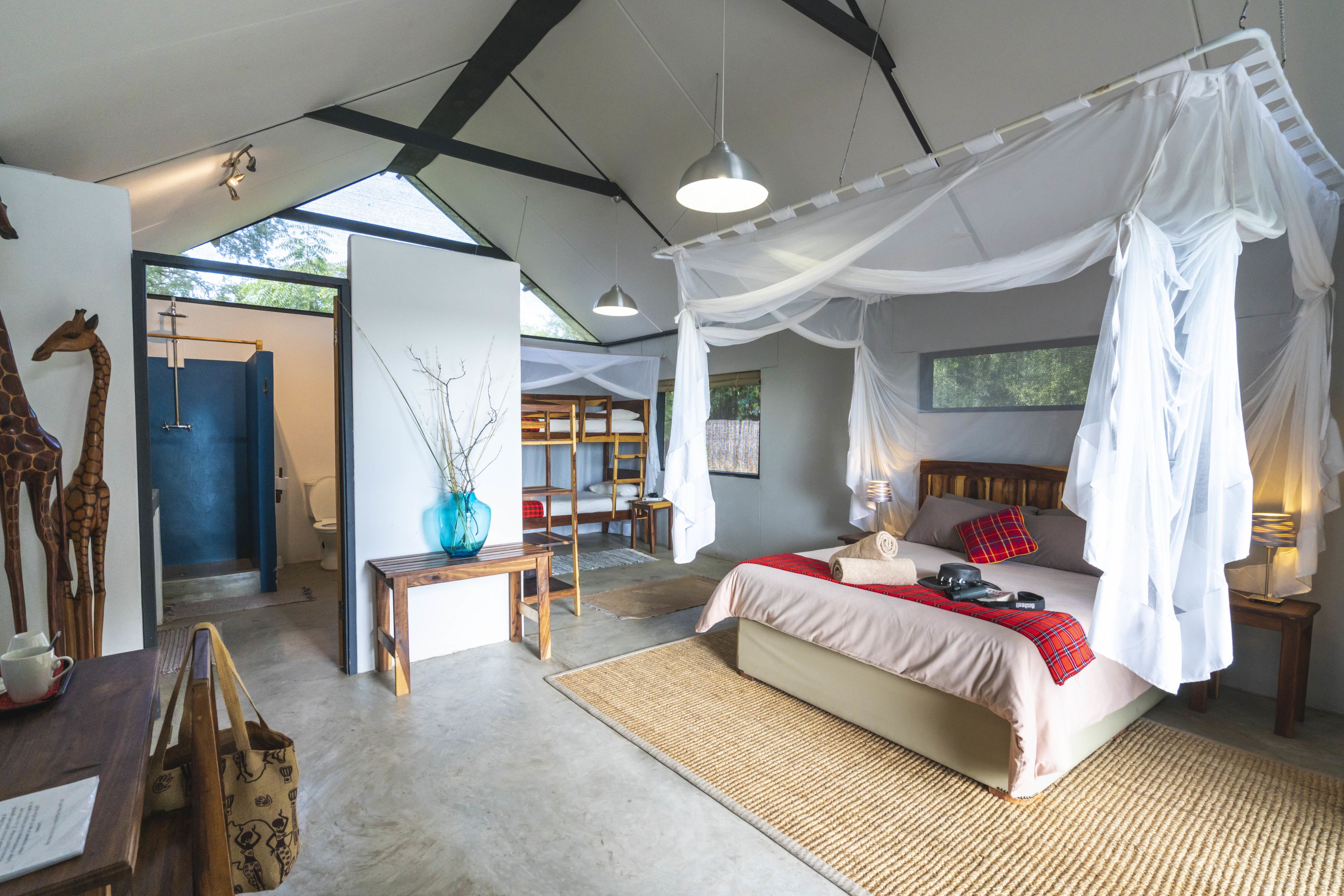 家庭客房, 1 間臥室 (1) | 客房內保險箱、書桌、床單