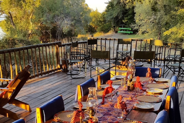 Dagelijks Engels ontbijt (NAD 150.00 per persoon)