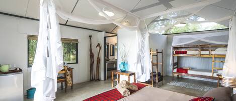 In-room safe, desk, bed sheets