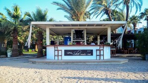 Beach bar - Selvi Beach Hotel (Bodrum)