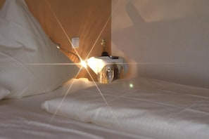 In-room safe, desk, soundproofing, cots/infant beds - Hotel Zur Morschbach (Altlay)