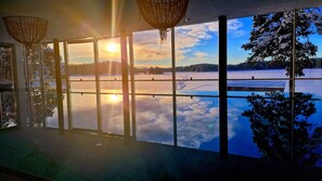 Couples treatment rooms, sauna, hot tub, steam room, hot springs