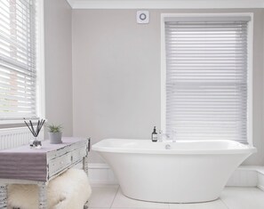 Cabezal de ducha tipo lluvia, artículos de tocador de diseñador