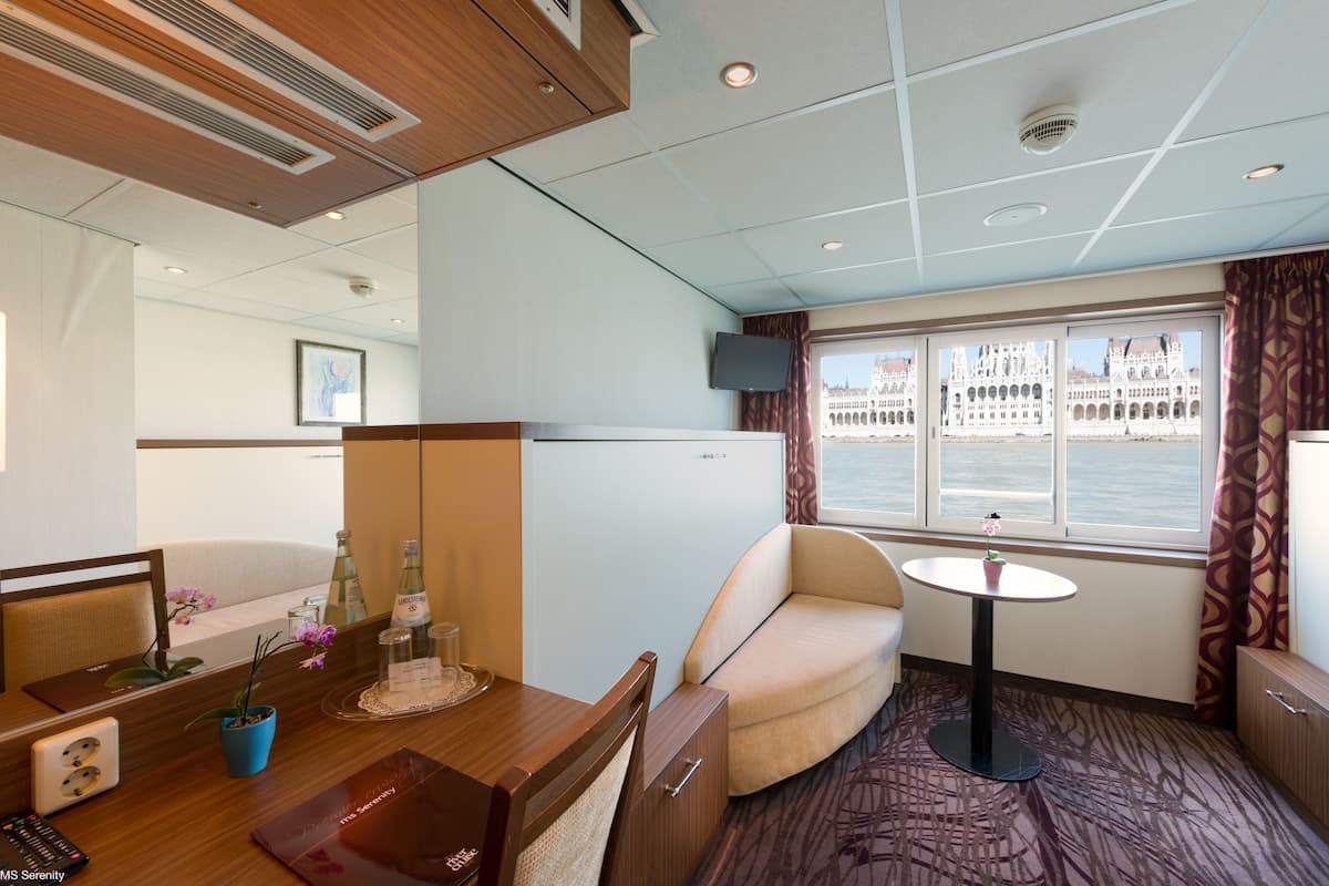 Superior Double or Twin Room, 2 Twin Beds | Living area | 55-cm flat-screen TV with satellite channels, TV