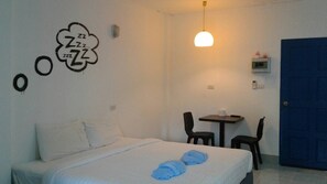 Quarto standard | Escrivaninha, Wi-Fi de cortesia