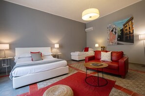 1 habitación, minibar y caja de seguridad en la habitación 