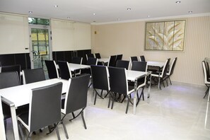 Desayuno buffet incluido todos los días 