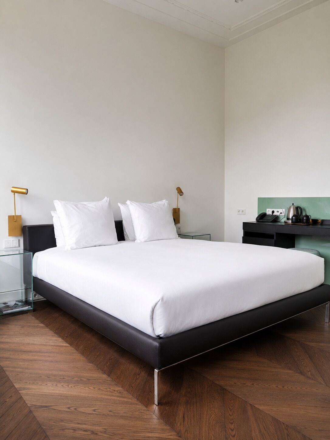 Panoramic Suite | Frette Italian sheets, premium bedding, down comforters, free minibar